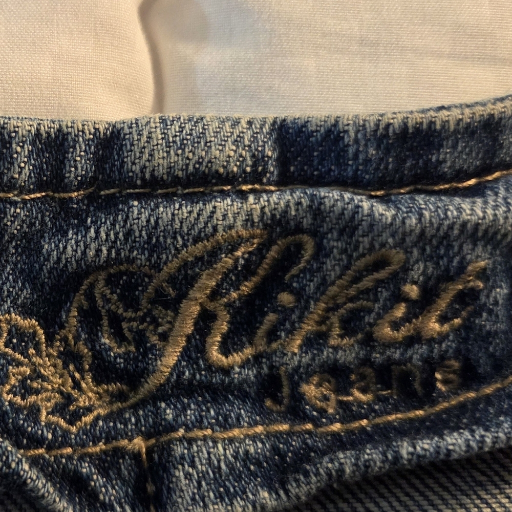Elegant Blue Denim Jacket with Embroidery - Picture 4 of 12